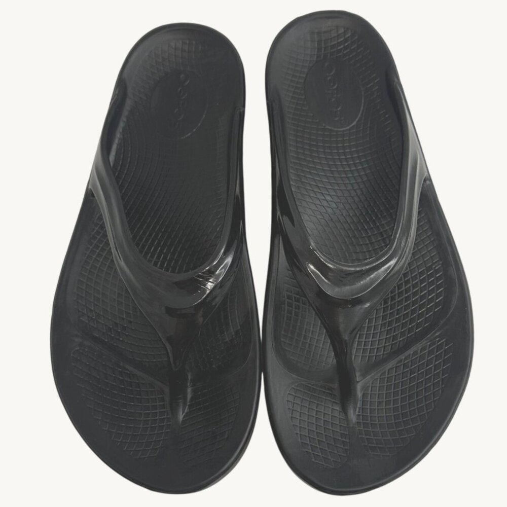 OOfos Womens OOlala Sandal Black Post-Workout Recovery Flip Flop Sandals
